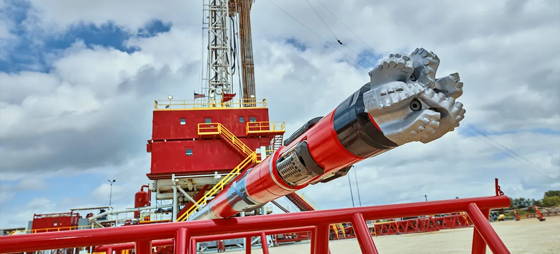 Drill head system on a drilling site